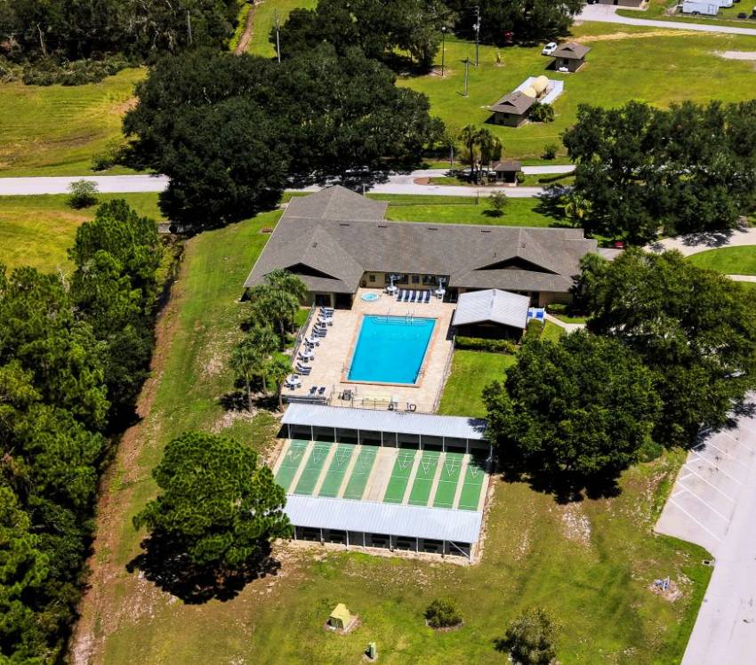 519 Tahiti Drive a Lake Wales, FL Mobile or Manufactured Home for Sale